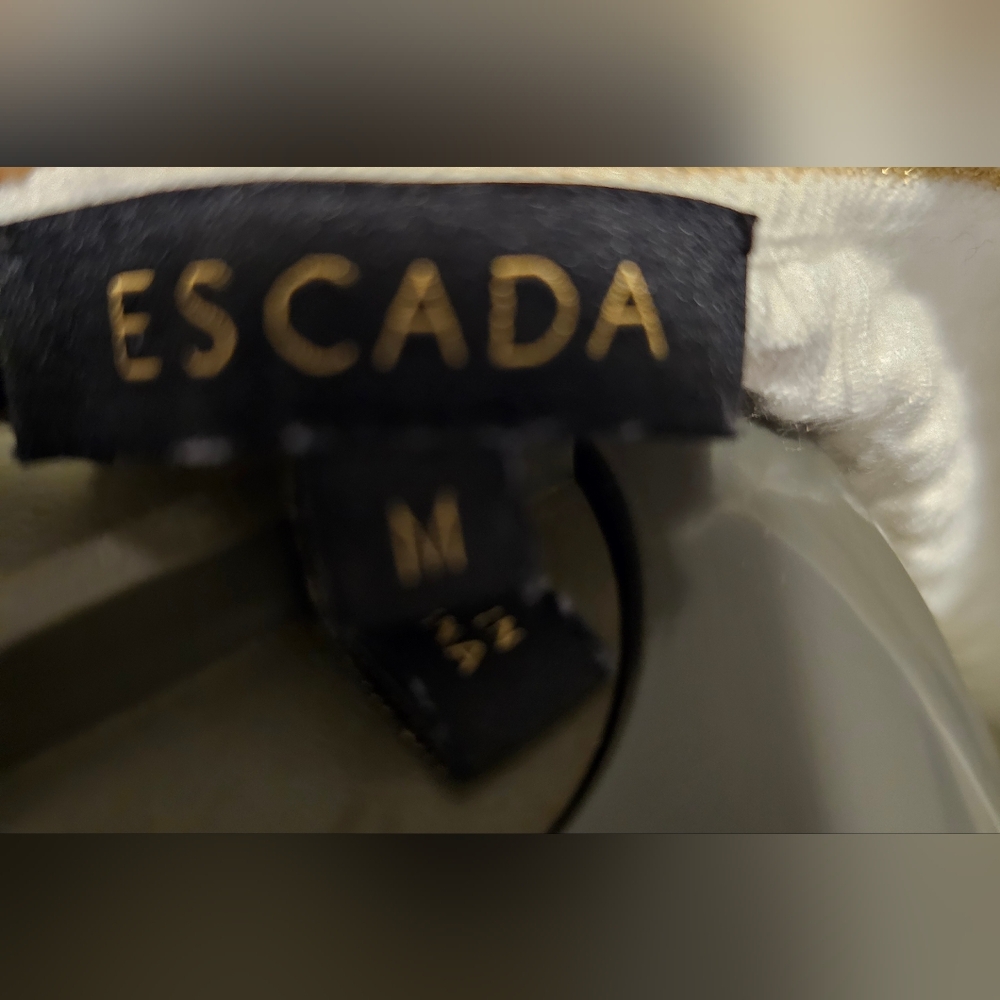ESCADA White Textured Knit Top with Button Detail SZ M - Picture 4 of 8